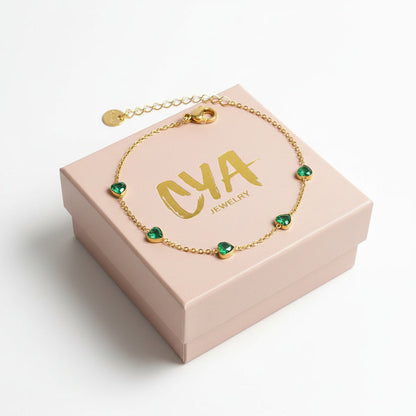 צמיד זהב עם לבבות ירוקים