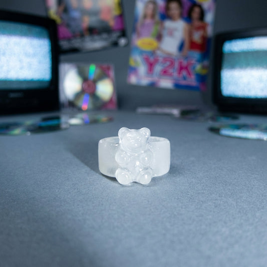 טבעת דובון גומי כי למה לא?! (לבן חלבי כזה)