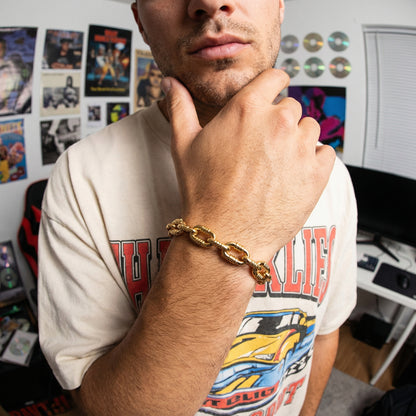 צמיד גורמט צ׳אנקי עם טקסטורה