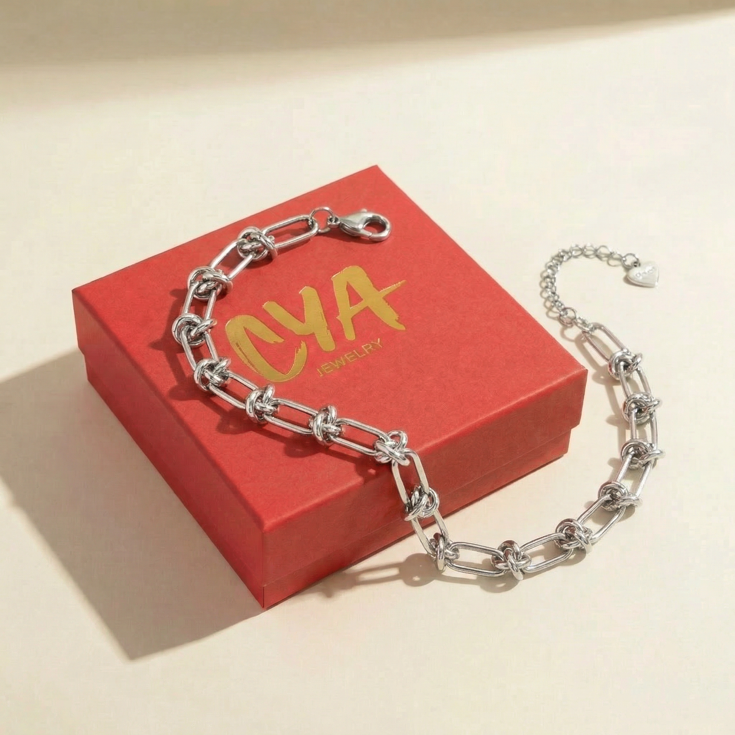 צמיד גורמט עם טוויסט